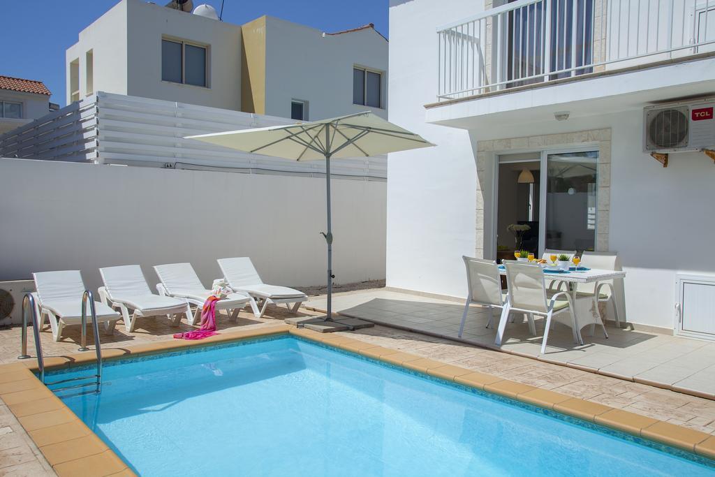 Villa Clematis Protaras Bagian luar foto