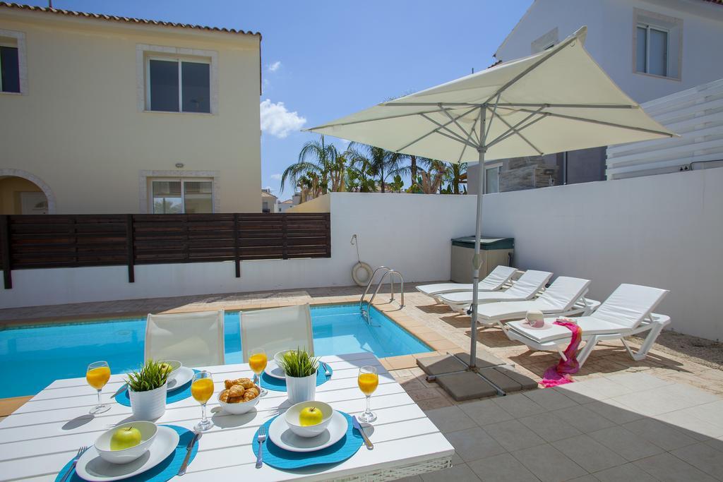 Villa Clematis Protaras Bagian luar foto