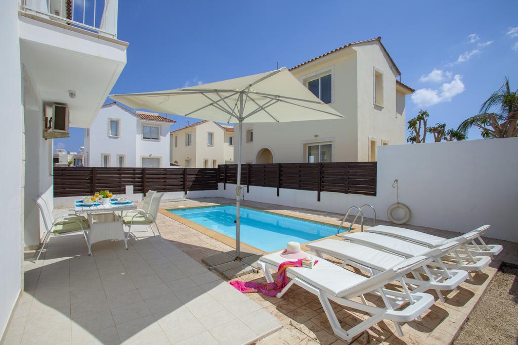 Villa Clematis Protaras Bagian luar foto
